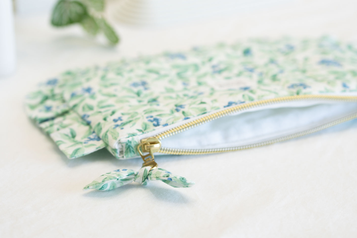 DIY Sewing Project 2Sizes Frill Pouch "Aurora" PDF Pattern and tutorial