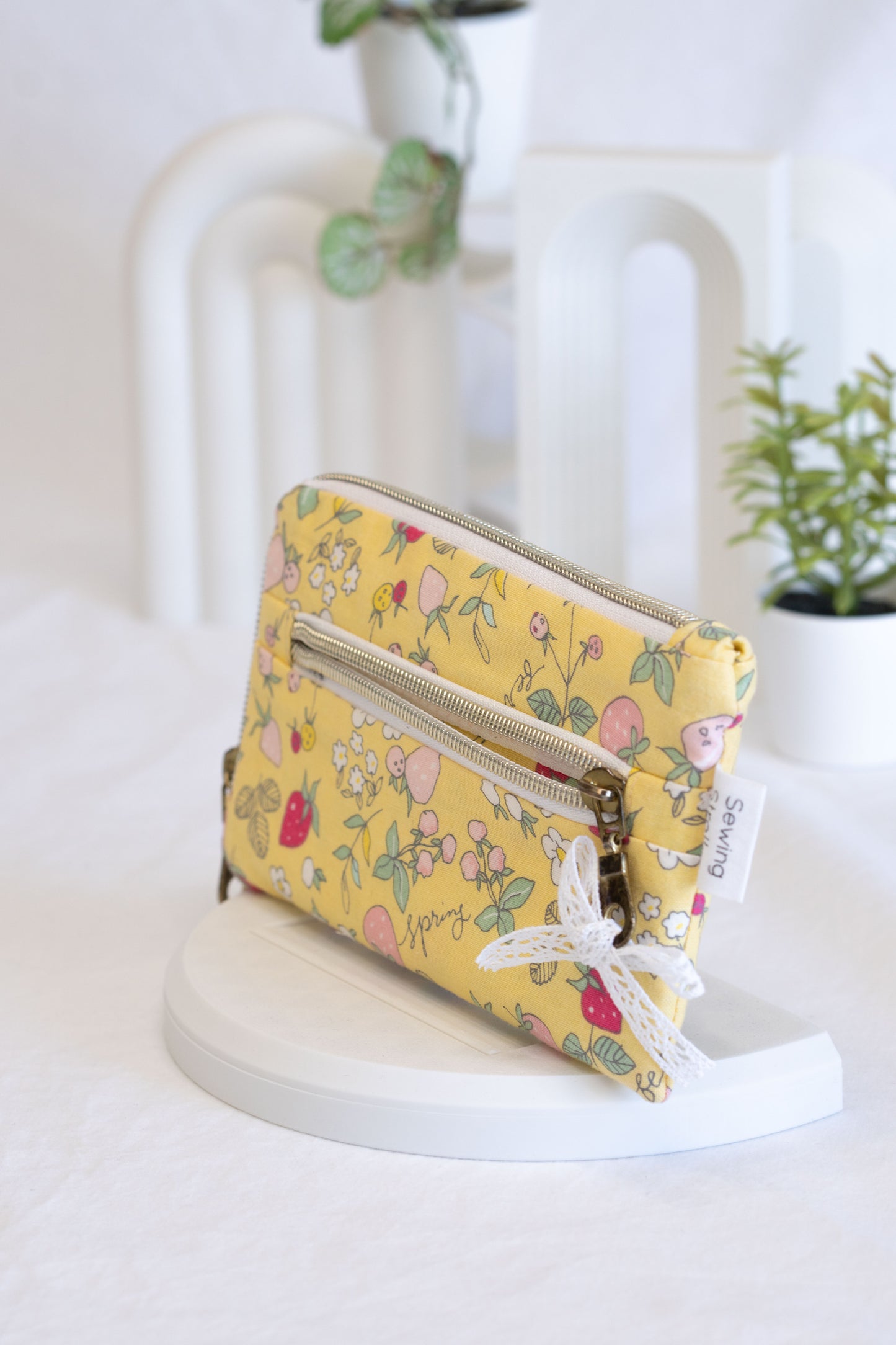 DIY Wallet "April" PDF Sewing pattern, Video tutorial and Written instruction (6 card slots, Bill compartment and coin purse )